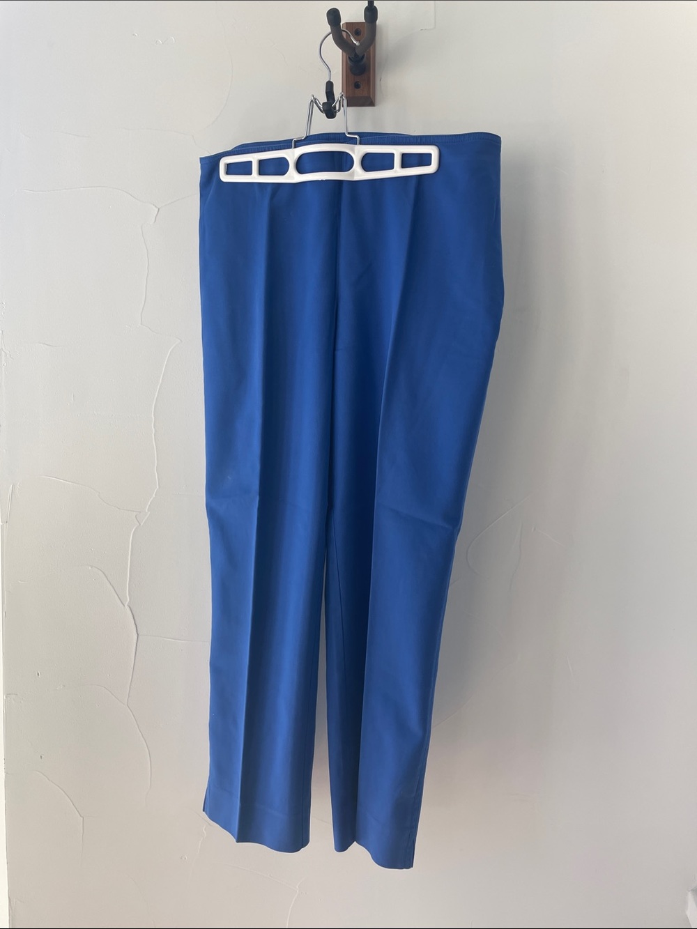 St. John Cobalt Blue Cropped Tailored Pants
